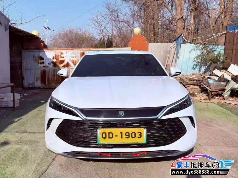 抵押车出售25年比亚迪秦轿车