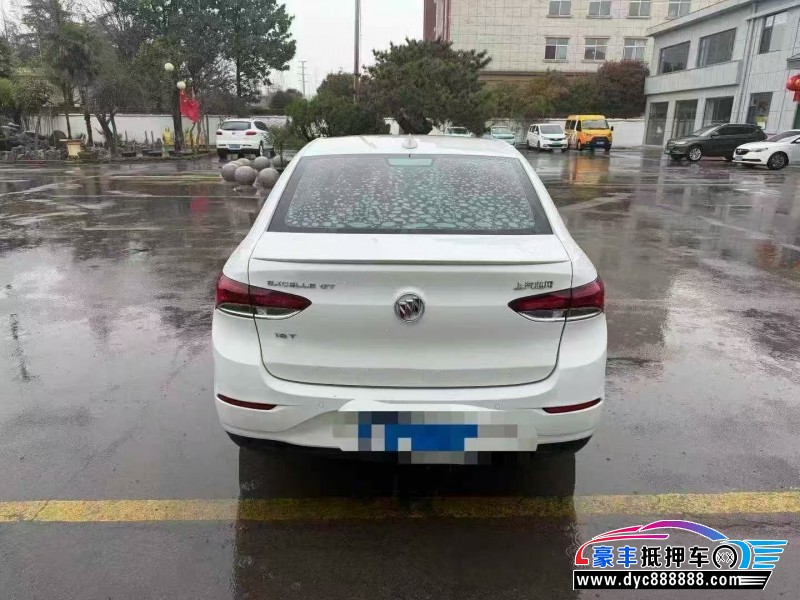 18年别克英朗轿车抵押车出售