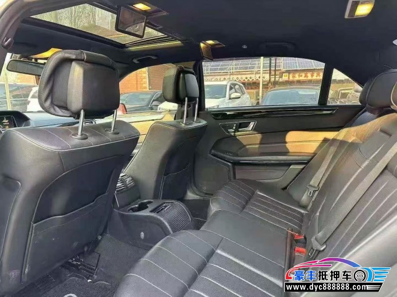 15年奔驰E轿车抵押车出售