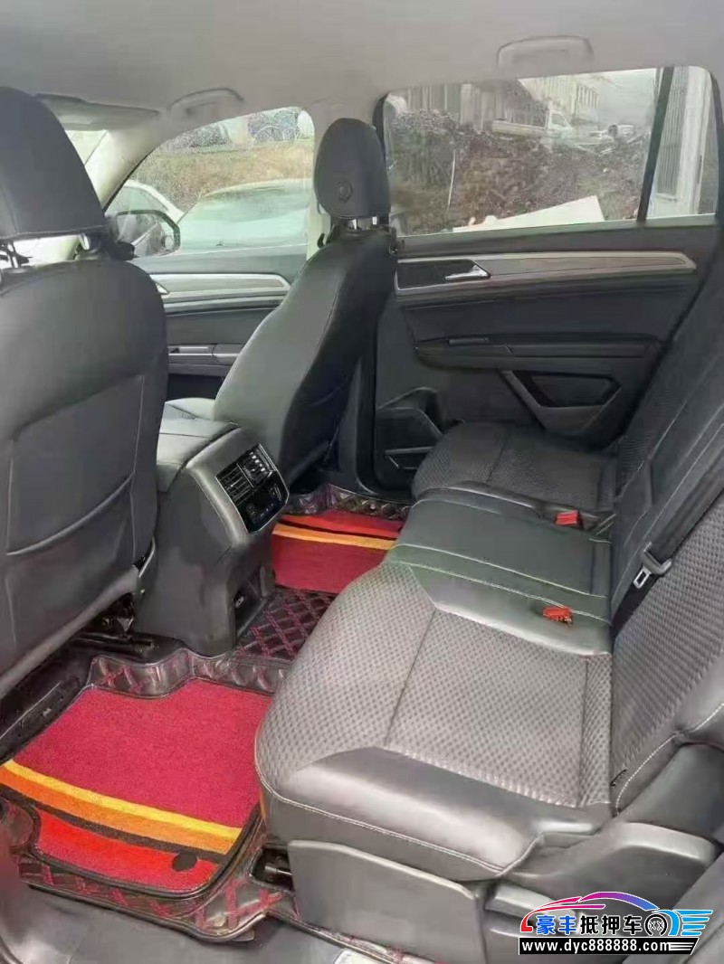 18年大众途昂轿车抵押车出售