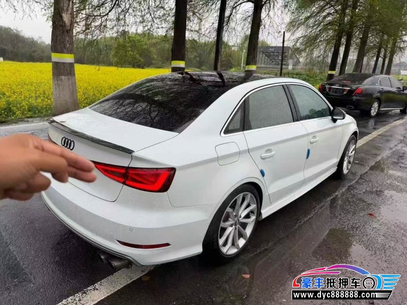 16年奥迪S3轿车抵押车出售