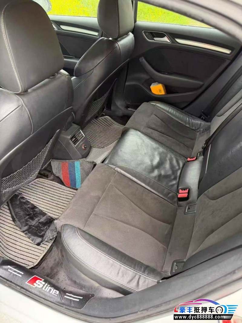 16年奥迪S3轿车抵押车出售