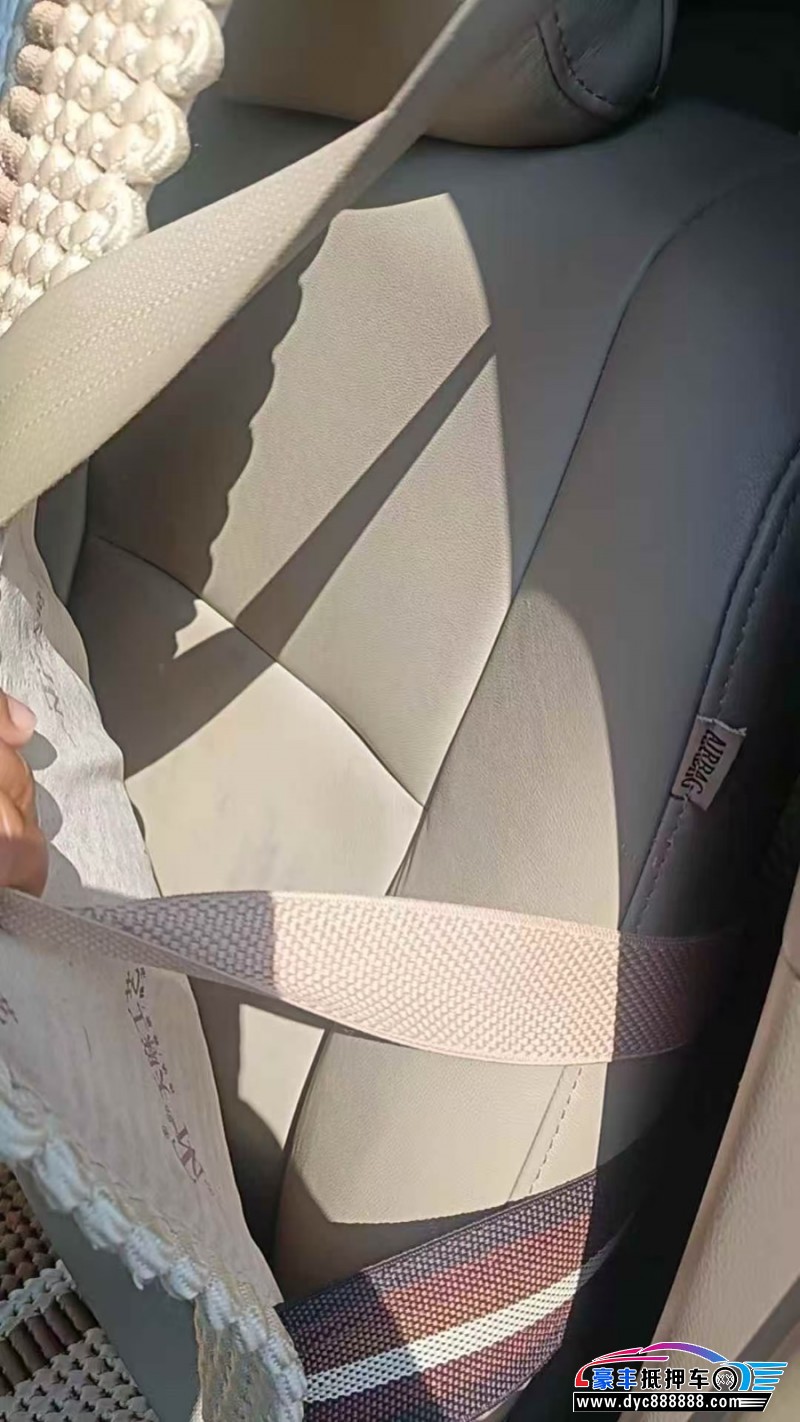 11年丰田普拉多（霸道）轿车抵押车出售