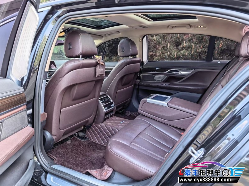 16年宝马7系轿车抵押车出售