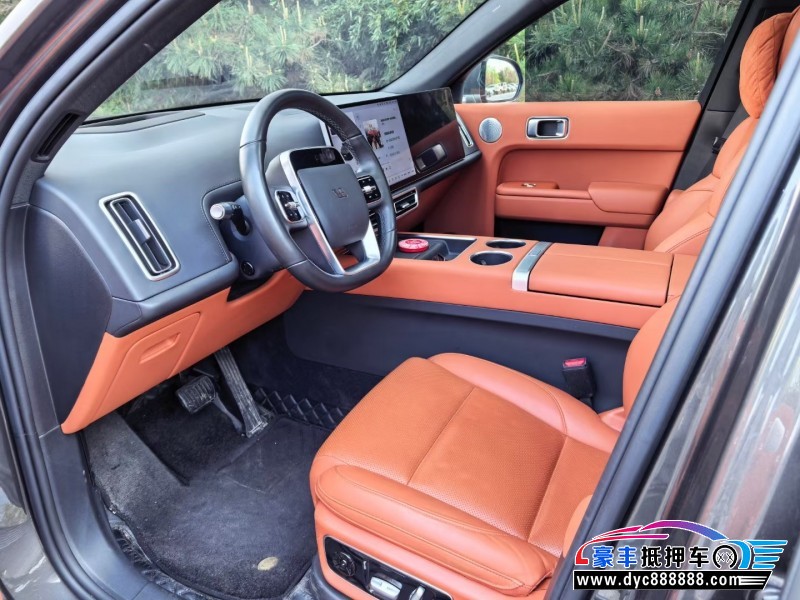 23年理想L7轿车抵押车出售