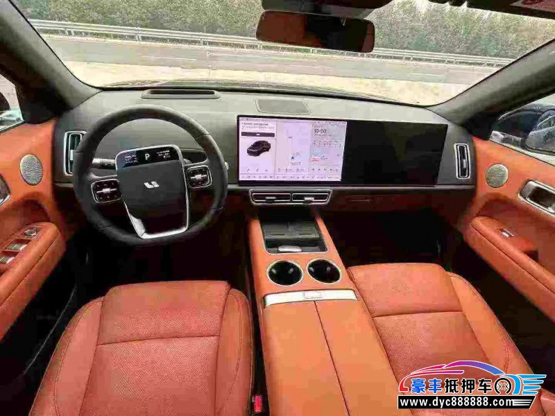 26年理想L6轿车抵押车出售