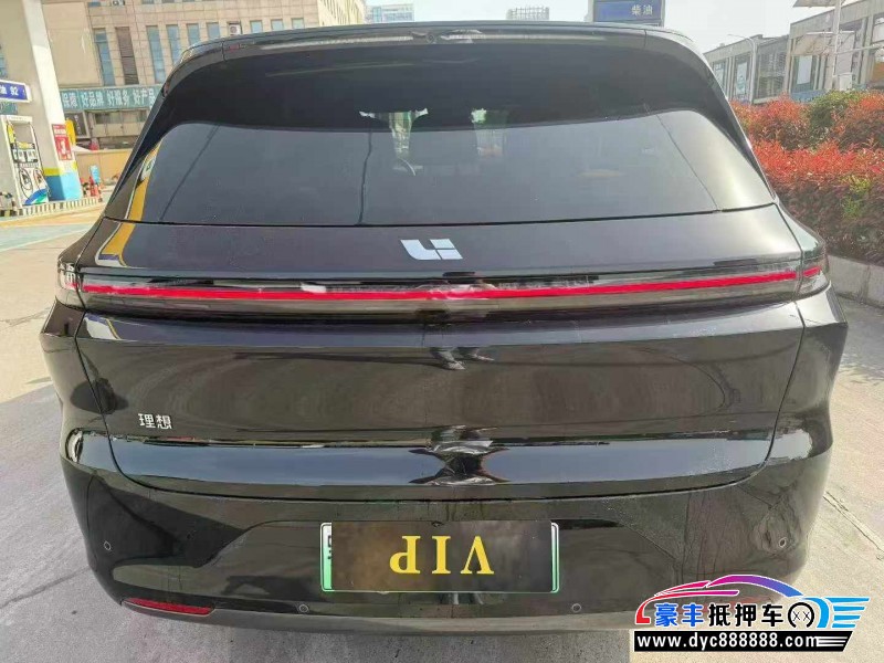 26年理想L6轿车抵押车出售