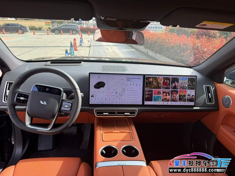 26年理想L6轿车抵押车出售