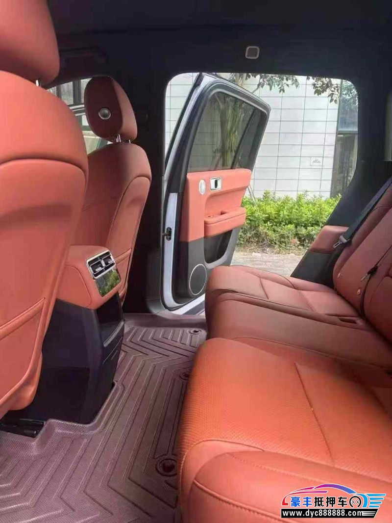 24年理想L6轿车抵押车出售