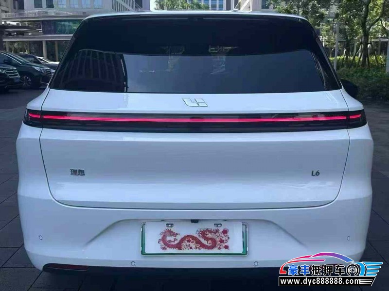 24年理想L6轿车抵押车出售