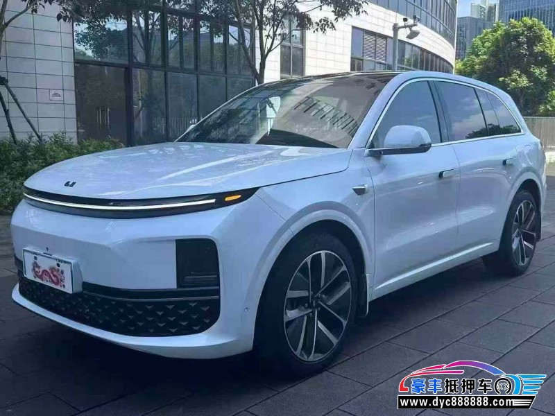 24年理想L6轿车抵押车出售