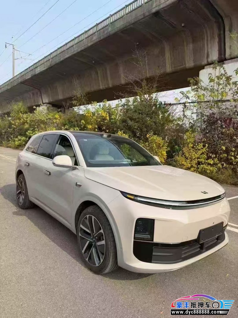 24年理想L6轿车抵押车出售