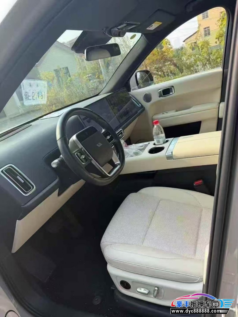 24年理想L6轿车抵押车出售