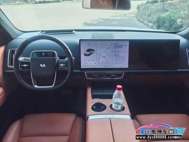 24年理想L6轿车抵押车出售