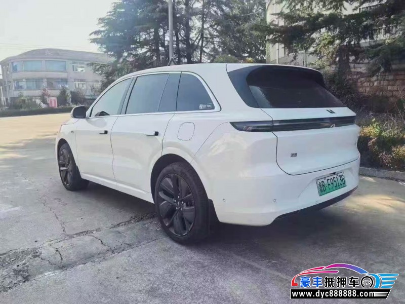 24年理想L6轿车抵押车出售