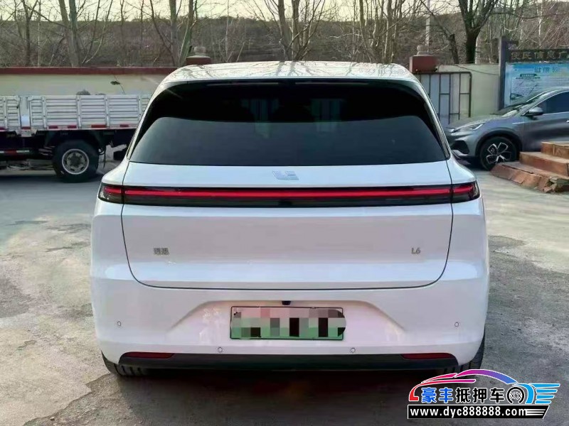 24年理想L6轿车抵押车出售