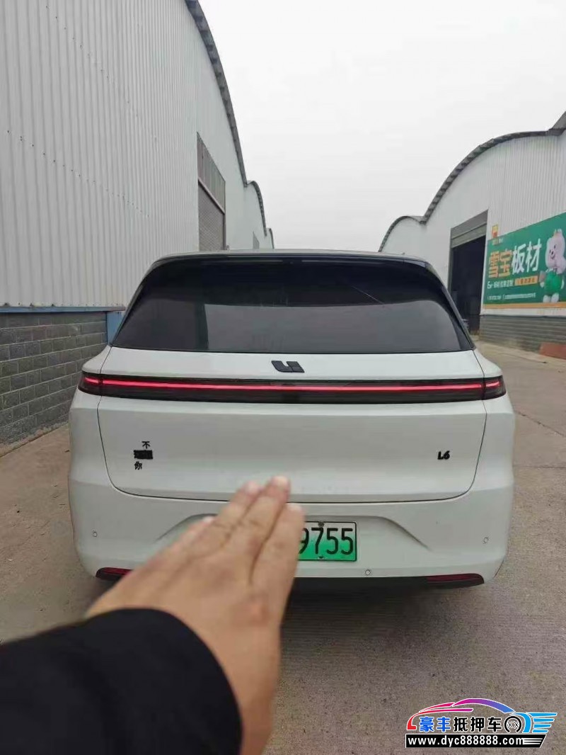 24年理想L6轿车抵押车出售