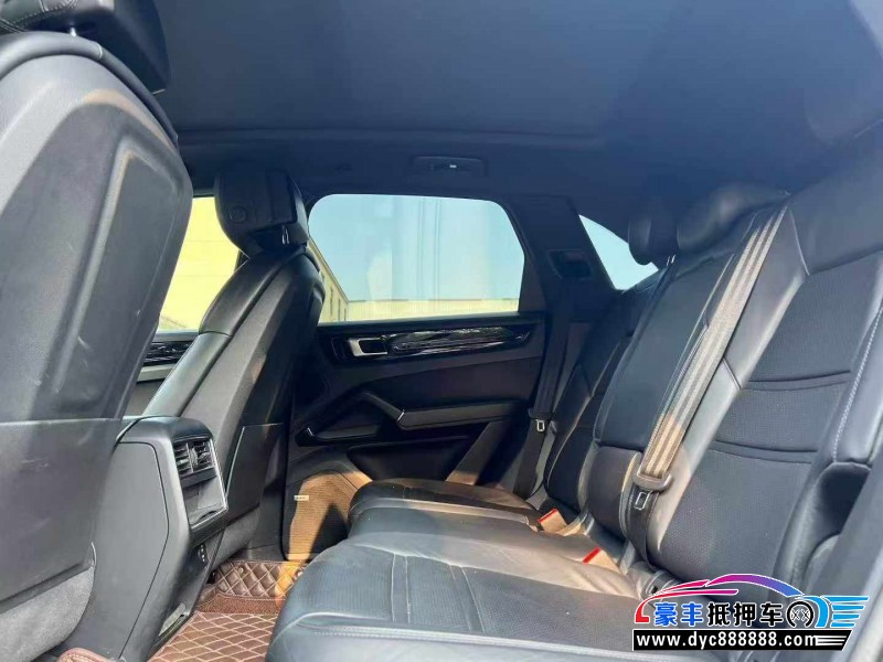 21年保时捷卡宴轿车抵押车出售