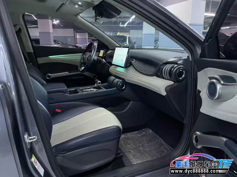 22年比亚迪元轿车抵押车出售