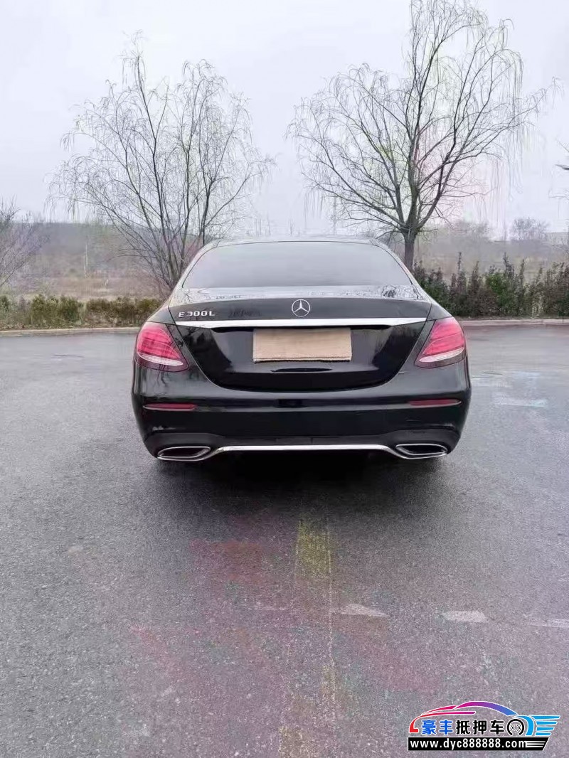 19年奔驰E轿车抵押车出售
