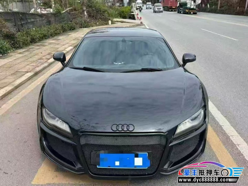 17年奥迪R8轿车抵押车出售