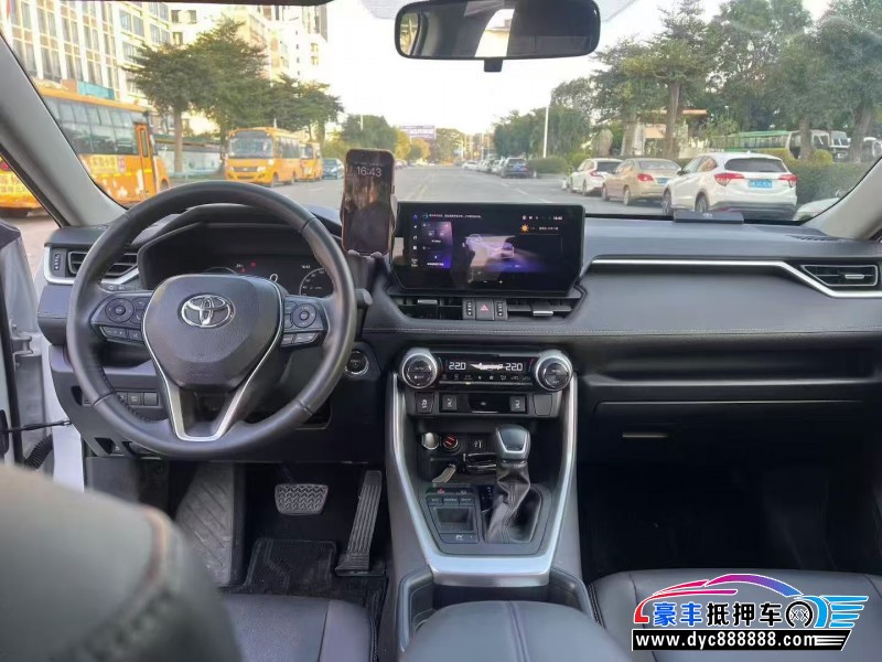 24年丰田RAV4轿车抵押车出售