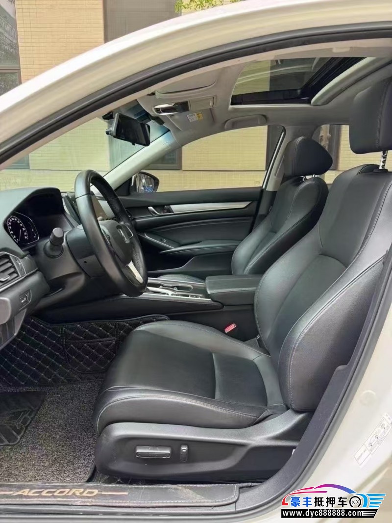 22年本田雅阁轿车抵押车出售