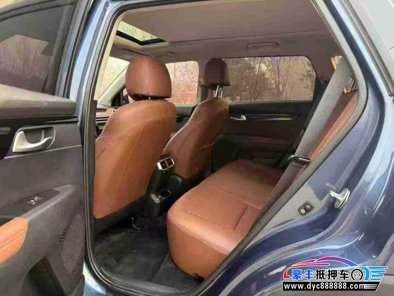 22年起亚智跑轿车抵押车出售