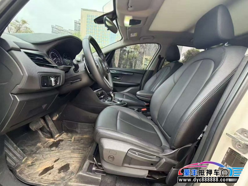 19年宝马2系轿车抵押车出售