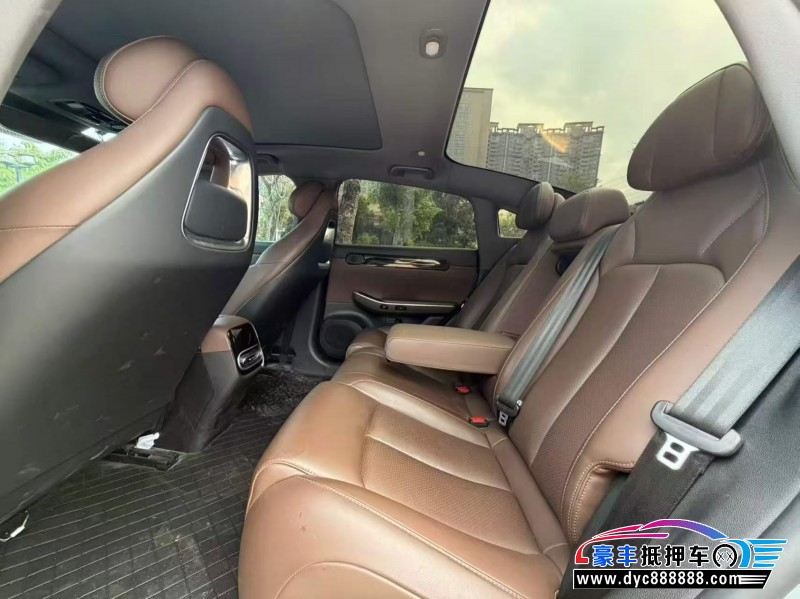 23年零跑c01轿车抵押车出售