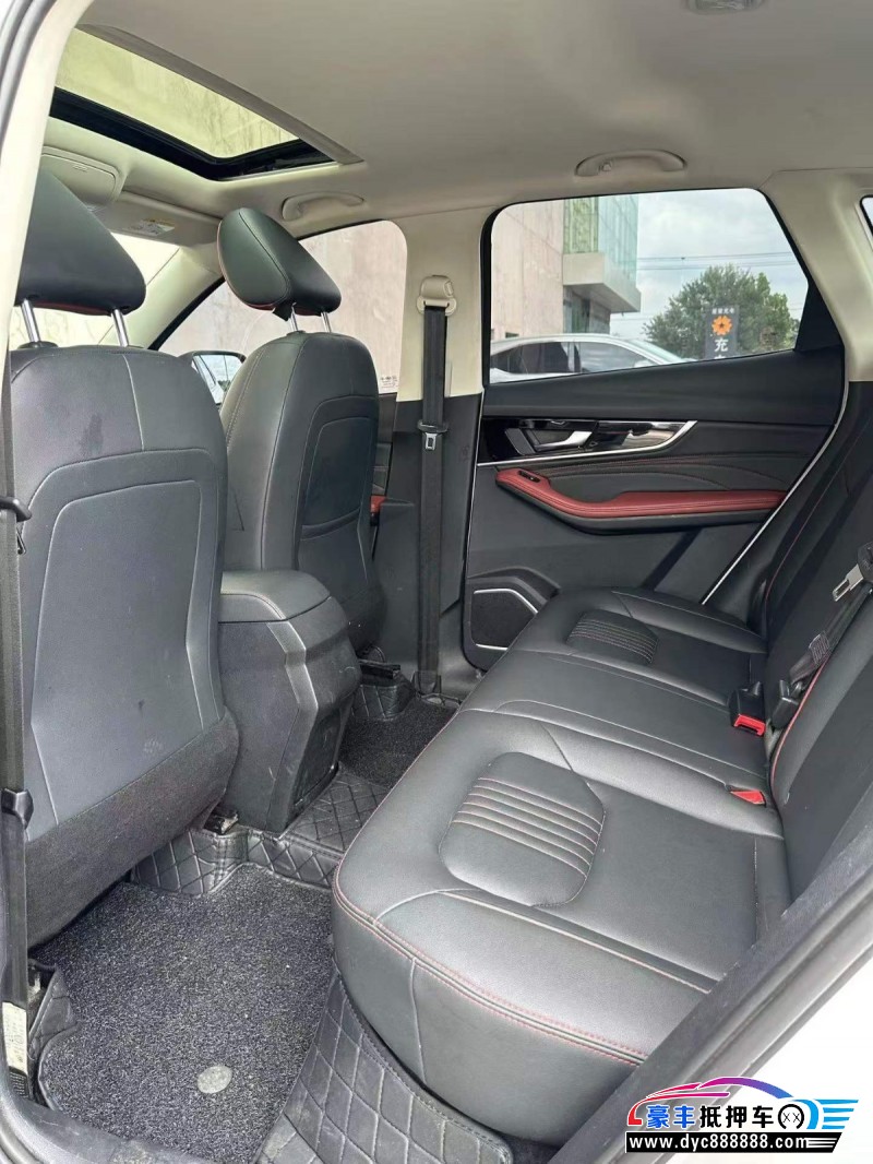 22年奔腾t33轿车抵押车出售