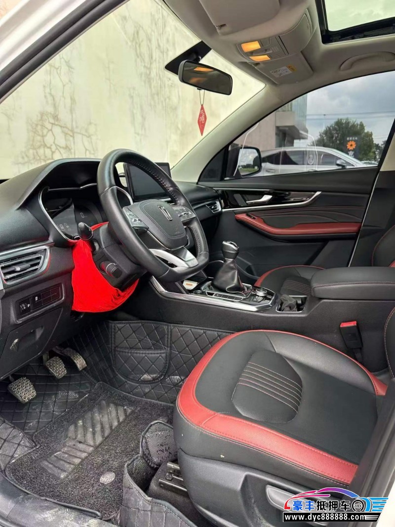 22年奔腾t33轿车抵押车出售