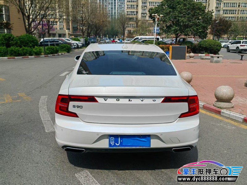 20年沃尔沃S90轿车抵押车出售