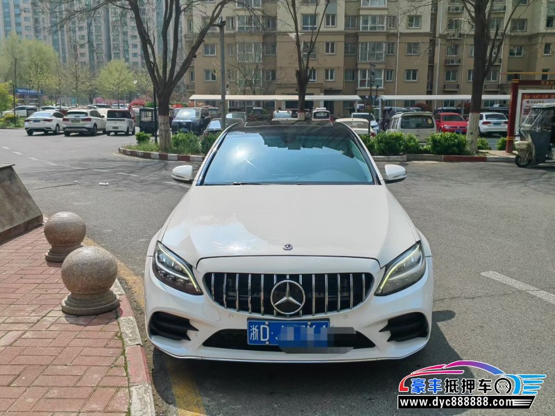 抵押车出售19年奔驰C轿车