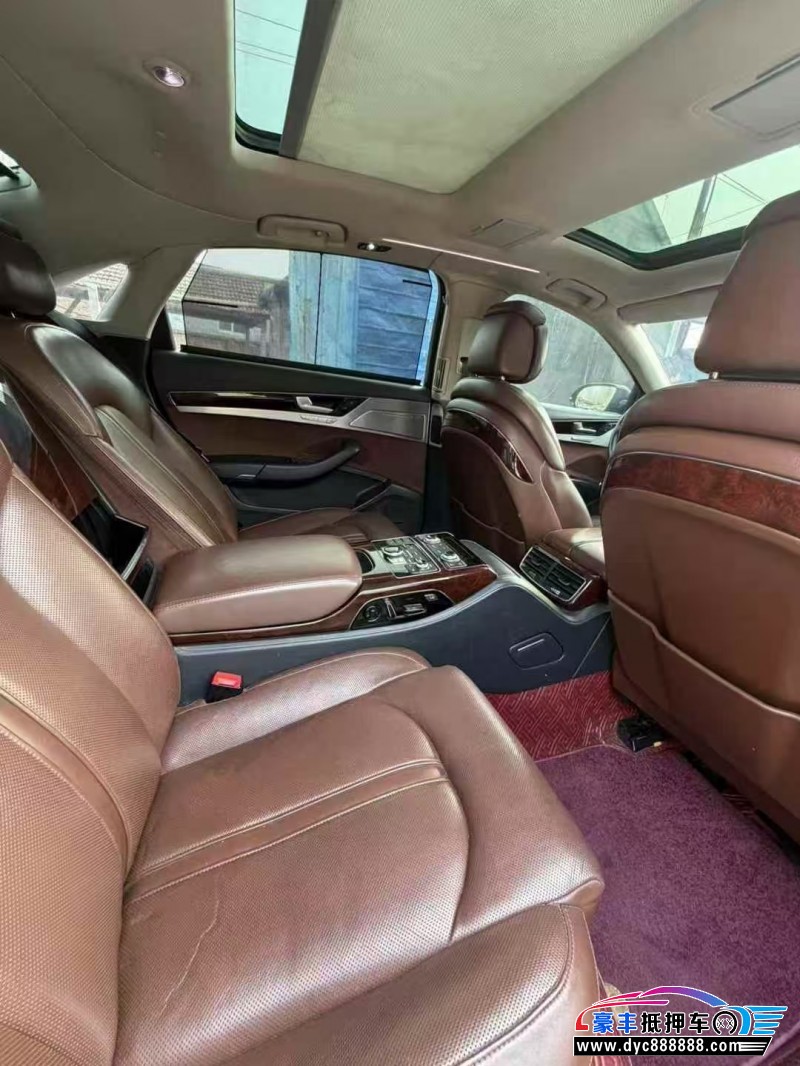 14年奥迪A8轿车抵押车出售