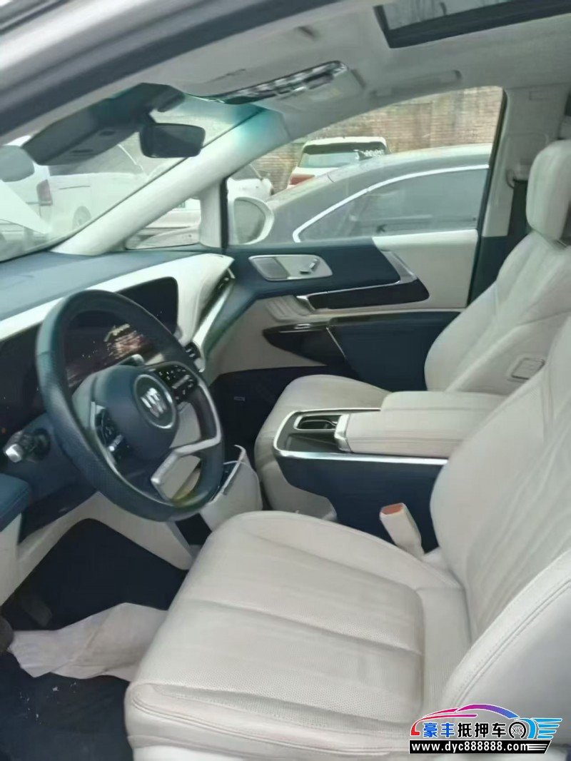 23年别克世纪轿车抵押车出售