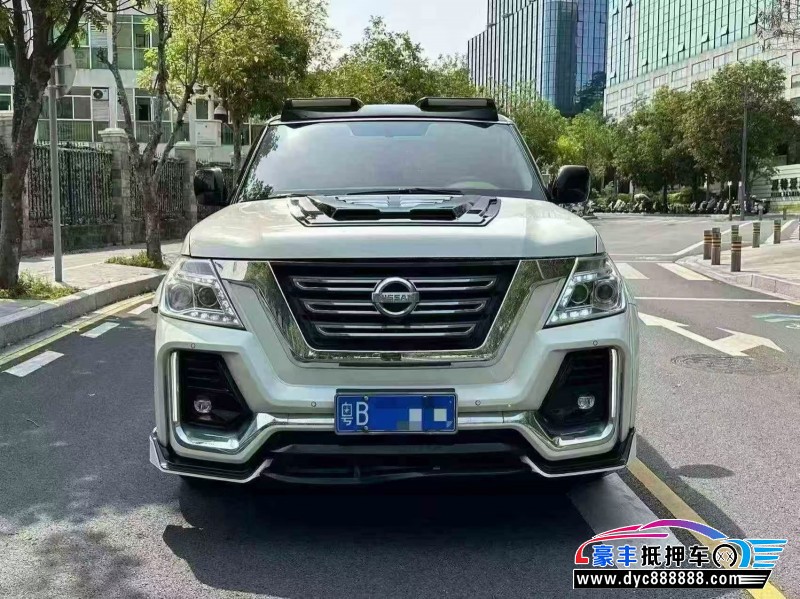 抵押车出售19年日产途乐轿车