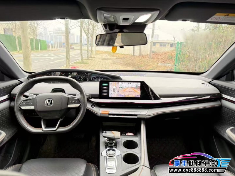 22年长安长安UNI轿车抵押车出售