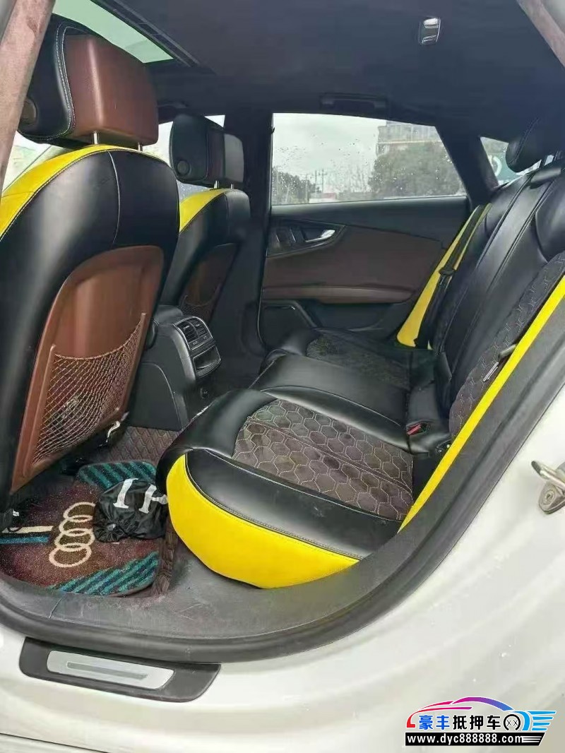 18年奥迪A7轿车抵押车出售