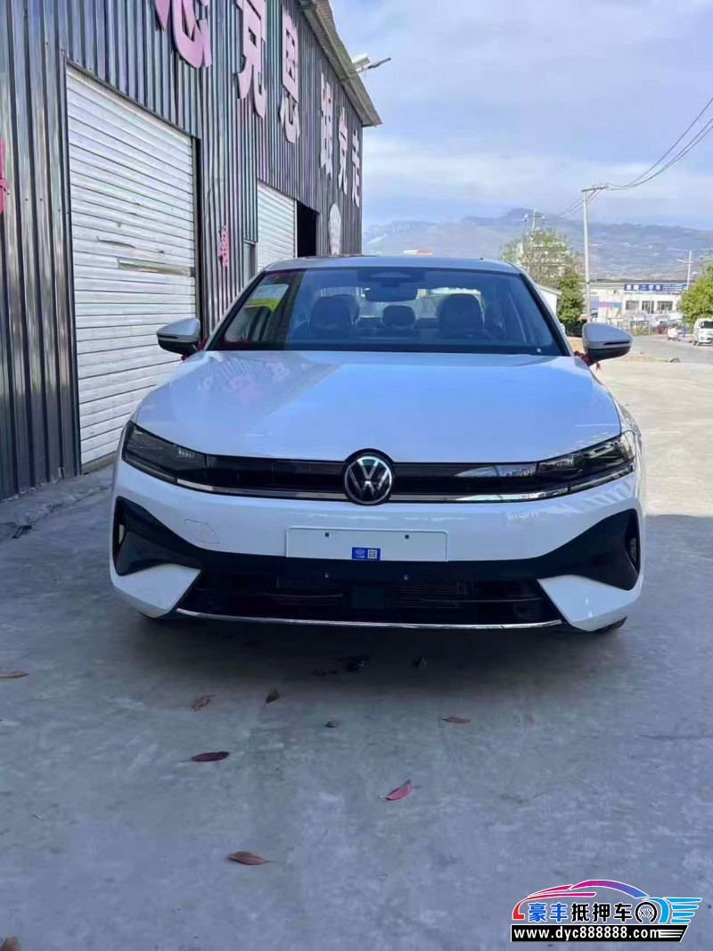 抵押车出售26年大众速腾轿车