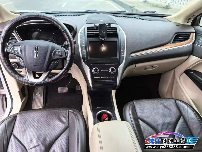 16年林肯MKC轿车抵押车出售