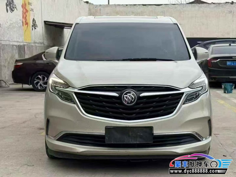 抵押车出售21年别克GL8轿车