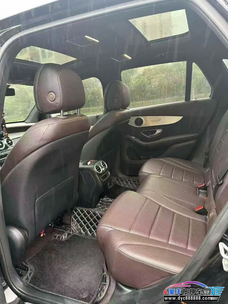 21年奔驰GLC轿车抵押车出售