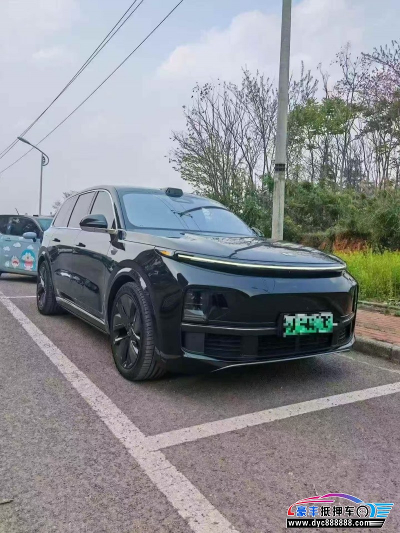 23年理想L9轿车抵押车出售