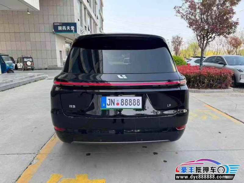 23年理想L9轿车抵押车出售