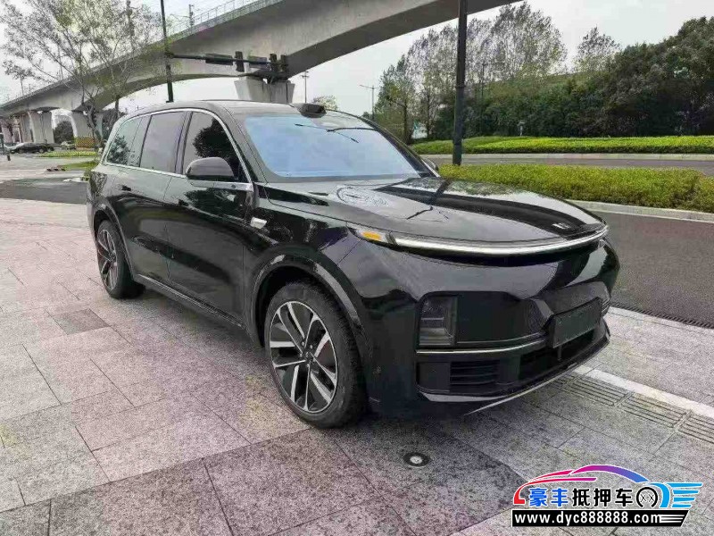 23年理想L9轿车抵押车出售