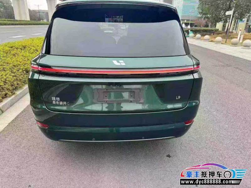 22年理想L9轿车抵押车出售