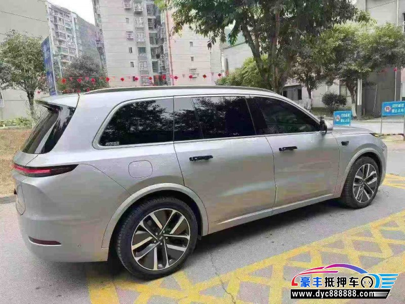 23年理想L9轿车抵押车出售