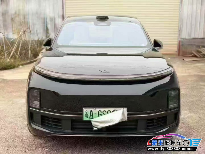 抵押车出售25年理想L9轿车