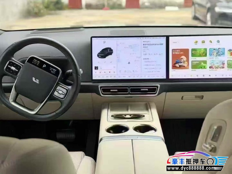 25年理想L9轿车抵押车出售